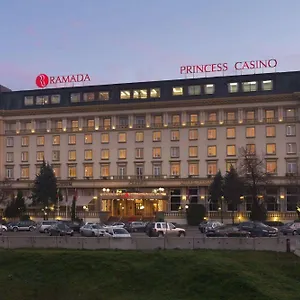 מלון Ramada By Wyndham Trimontium, פלובדיב